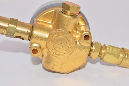 Miniatura 3 de Dixon R83-200R 1/4 Series-1 Cilindro Regulador de gas sin manómetro/plástico