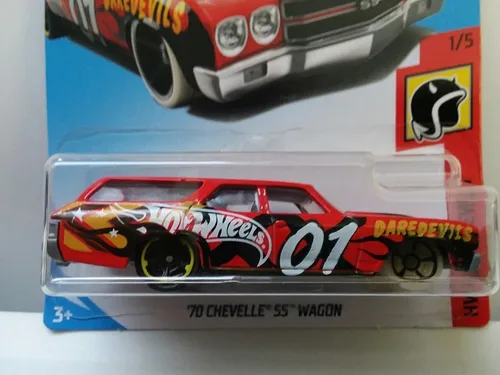 Miniatura 2 de Hot Wheels 2018 50 Aniversario HW Daredevils '70 Chevelle SS Wagon, rojo