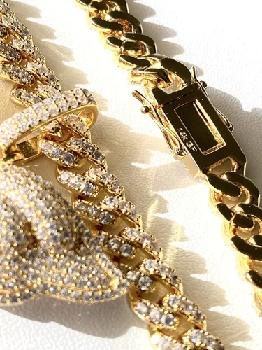 Miniatura 5 de Gargantilla de cadena de eslabones cubanos Miami con acabado de oro de 14 quilates para mujer, collar de raperos de mariposa helada, juego de puntas