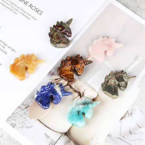 Miniatura 5 de Artistone Figuras de piedra de unicornio de jade de aventurina verde de 2 pulgadas talladas a mano, adorno de unicornio de cristal, símbolo