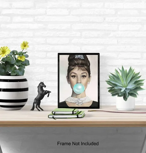 Miniatura 5 de Audrey Hepburn - Arte de pared de Audrey Hepburn azul, Holly Golightly, arte de pared glamoroso, póster de película vintage, regalo para mujeres