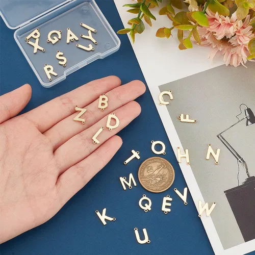 Miniatura 3 de PH PandaHall 26 estilos chapados en oro de 18 quilates, eslabones del alfabeto de latón, colgantes de letras mayúsculas A-Z para aretes, collares