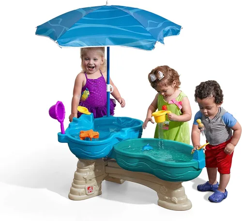 Step2 Mesa de agua marítima para derrame y salpicadura, juego sensorial de dos niveles para actividades de agua y arena, viene con paraguas,