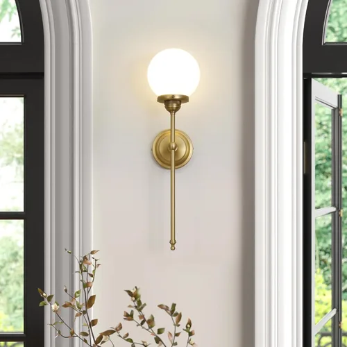 Miniatura 4 de Yosoan Juego de 2 apliques de pared de vidrio de leche para interiores, luces industriales vintage modernas de latón, cableado con lámpara redonda