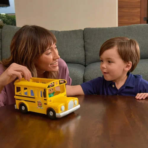 Miniatura 9 de CoComelon Autobús escolar amarillo musical oficial, reproduce clips de "Wheels on The Bus", con figura JJ extraíble, juguetes de personajes