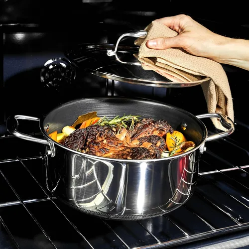 Miniatura 7 de HexClad Horno Holandés Híbrido Antiadherente de 5 Cuartos de Galón con Tapa de Acero Inoxidable, Asas que se Mantienen Frías, Apto