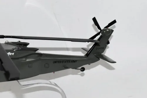 Miniatura 5 de Sikorsky® UH-60 Black Hawk 2-211º Regimiento de Aviación, modelo a escala de caoba de 16
