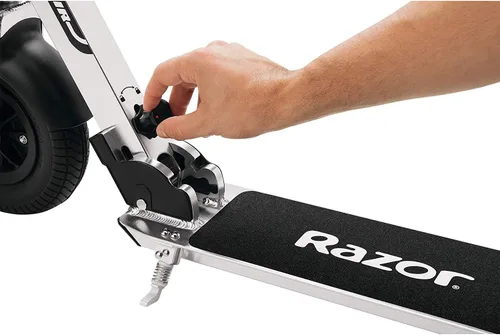 Miniatura 4 de Patinete Razor A5 Air Kick para niños de 8+ años - Plataforma extra larga, ruedas neumáticas de goma de 8", plegable, manillar antitraqueteo