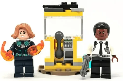 Miniatura 3 de LEGO Marvel Captain Marvel y Nick Fury - Bolsa de plástico (30453)