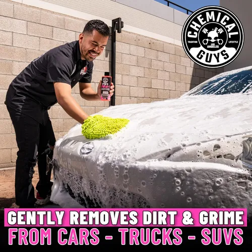 Miniatura 14 de Chemical Guys CWS_402A - Paquete de lavado de autos, secado y brillo – Jabón espumoso Mr. Pink, 128 onzas líquidas (1 galón) + ayuda de secado que