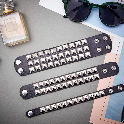 Miniatura 7 de Hicarer 3 piezas de pulsera de cuero punk de Halloween para hombres y mujeres, pulsera gótica de rock de los 80, brazalete unisex para fiesta