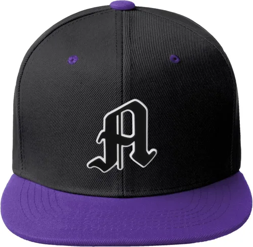 Miniatura 216 de Daxton Gorra clásica con visera de billete plano con letras del alfabeto inglés antiguo de la A a la Z