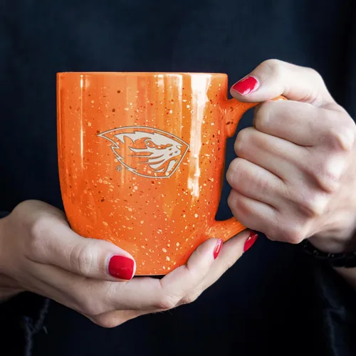Miniatura 4 de NCAA Oregon State Beavers - Taza de café de cerámica grabada con láser de 16 oz en color del