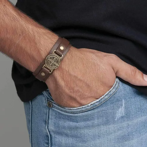 Miniatura 5 de Intercession Pulsera de protección de cuero genuino de San Benito, fabricada en Brasil, Madera