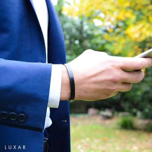 Miniatura 6 de LUXAR Pulsera de terapia magnética para hombre y mujer titanio sólido o cobre sólido sofisticado brazalete de titanio sólido con imanes