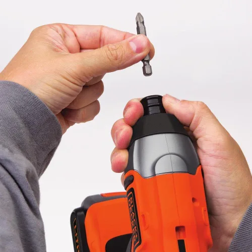 Miniatura 3 de BLACK+DECKER Kit de destornillador de impacto máximo de 20 V con batería de litio adicional de 1.5 Ah (BDCI20C y LBXR20)