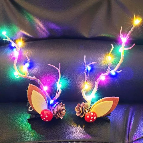 BARTOSI Pinzas para el pelo de Navidad con luz LED, cuernos de reno, horquillas de Navidad, accesorios para el cabello para mujer (paquete de 2)