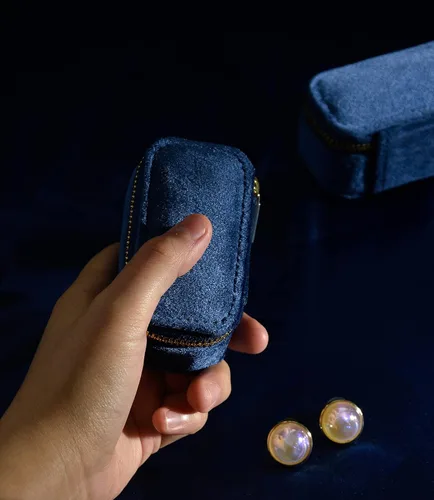 Miniatura 3 de TAIMY Mini estuche de joyería de viaje, caja de joyería de viaje pequeña de terciopelo, caja organizadora de viaje portátil para anillos, aretes