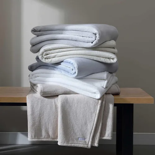 Miniatura 7 de Calvin Klein - Manta Queen, ropa de cama de felpa suave, manta de cama de peso medio (gris aluminio, Queen) (paquete de 2)