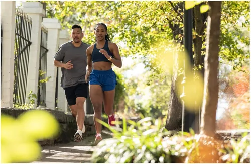 Miniatura 2 de Garmin® Forerunner® 570, 1.850 in, reloj inteligente avanzado con GPS para correr y triatlón, pantalla AMOLED, funciones de entrenamiento
