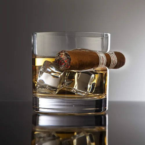 Miniatura 2 de Godinger Juego de Caja de Regalo de Madera de Vaso de Whisky para Cigarro con Vaso Old Fashioned, Piedras Enfriadoras de Whisky y Pinzas Juego de Bar