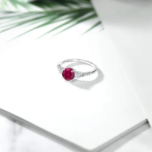 Miniatura 162 de Gem Stone King Anillo de compromiso de 3 piedras preciosas redondas de oro blanco de 10 quilates con piedra natal de 0.236 in con piedra natal