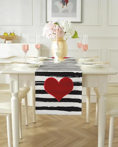 Miniatura 14 de Camino de mesa para el día de San Valentín, decoración del día de San Valentín, 70 pulgadas de largo, bordado rojo y rosa, camino de mesa de corazón