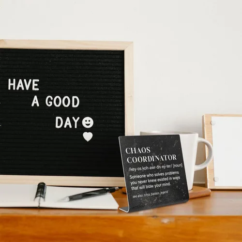 Miniatura 7 de Letrero de Coordinador de Caos, decoración divertida para escritorio de oficina para mujeres, hombres, compañeros de trabajo, mamá, amigos, jefe