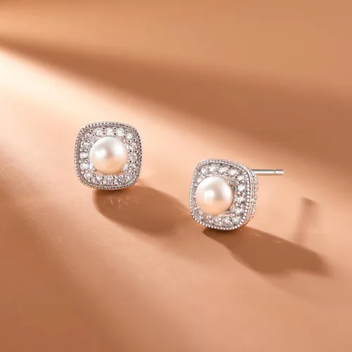 Miniatura 23 de Amazon Essentials Aretes de plata de ley con piedra natal de corte cojín y zafiro blanco creado (anteriormente colección Amazon)