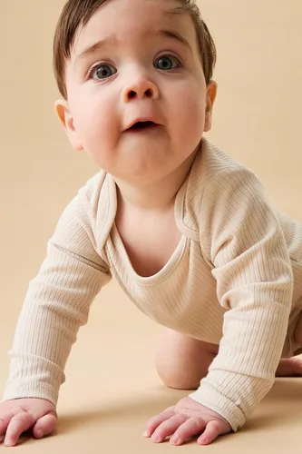Miniatura 19 de MORI Body unisex de manga larga para bebé de viscosa de bambú y algodón orgánico, cómodo mameluco para niños y niñas