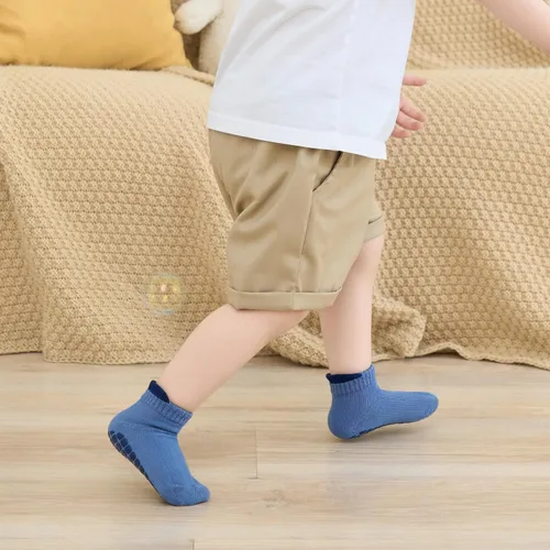 Miniatura 5 de Calcetines tobilleros antideslizantes para niños pequeños con agarres, lindos sin costuras, para bebés, niños y niñas, 6 pares