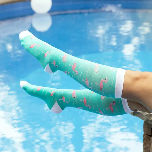 Miniatura 3 de LEVSOX Calcetines de compresión para mujeres y hombres, 20-30 mmHg, lo mejor para enfermeras, viajes, embarazo