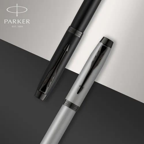 Miniatura 4 de Bolígrafo PARKER IM de bola, punta fina, color negro mate con borde negro, repuesto de tinta negra, caja de regalo – Ideal para escritura fluida