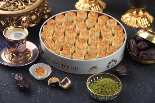 Miniatura 9 de Zaitoune Maamoul Date Cookies – 18 oz – Auténticos dulces de Oriente Medio Galletas árabes con dátiles – Regalos de postre premium en lata elegante