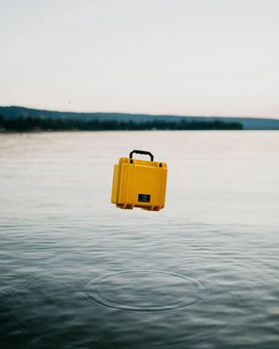 Miniatura 2 de Seahorse SOLAS - Funda protectora rígida de alta visibilidad IP67, resistente al agua, resistente a los impactos, para marina, fotografía, SOLAS