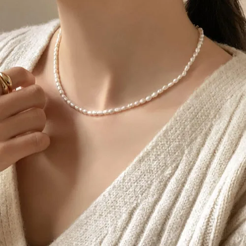 Miniatura 6 de VIEWLAP Collar de perlas de concha simple barroca irregular gargantilla para mujeres y niñas Perla de imitación No es una piedra preciosa