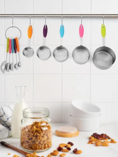 Miniatura 5 de Joyhill Juego de 10 tazas y cucharas medidoras de acero inoxidable, juego de tazas medidoras de metal anidadas con mangos de silicona de tacto suave