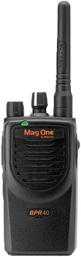 BPR40 Mag One de Motorola VHF (150-174 MHz) 8 canales 5 vatios Número de modelo AAH84KDS8AA1AN - Requiere programación