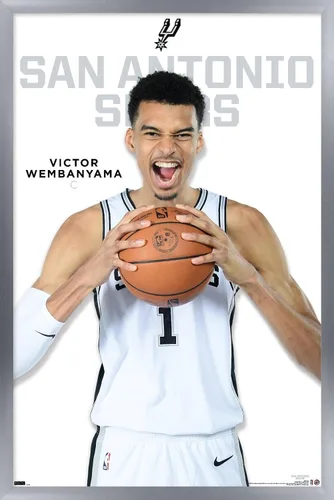 Miniatura 9 de Trends International NBA San Antonio Spurs - Póster de pared de Victor Wembanyama Feature Series 23, 22.4 pulgadas de largo x 14.7 pulgadas, versión