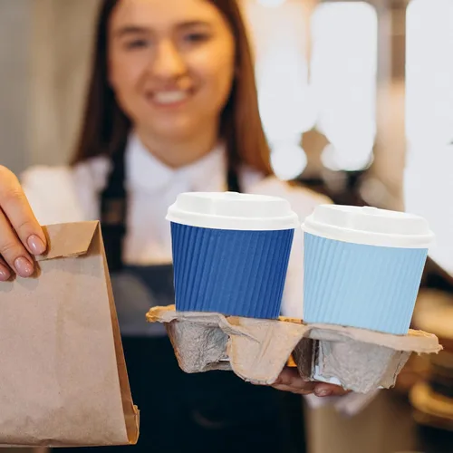 Miniatura 6 de Whaline 100 tazas de café desechables de color azul polvoriento de invierno con tapas, tazas de papel azul degradado de 12 onzas, tazas calientes
