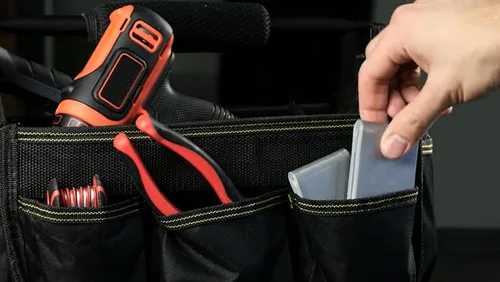 Miniatura 4 de Cinta adhesiva negra de tamaño de viaje, paquete de 2 unidades, mini rollo plano de tamaño de bolsillo, para reparaciones al aire libre, Negro