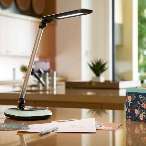 Miniatura 8 de OttLite Lámpara de escritorio LED Glow con puerto de carga USB, portátil, ajustable, luz de escritorio, color negro