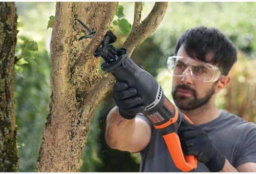 Miniatura 4 de BLACK+DECKER Sierra recíproca eléctrica de 7 amperios con soporte de rama extraíble (BES301K)