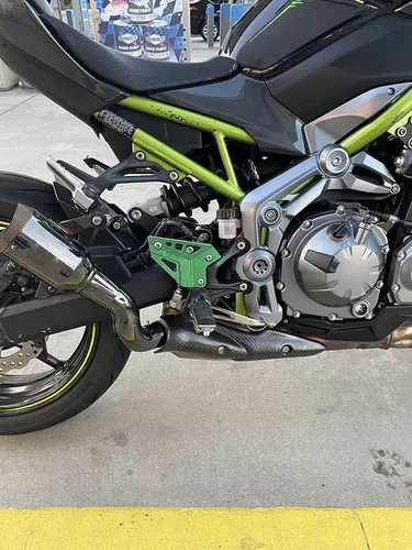 Miniatura 3 de Accesorios de aluminio CNC para motocicleta, reposapiés, juego trasero, estribera, placas de talón, protector para Kawa' Z900 2017-2022 2023