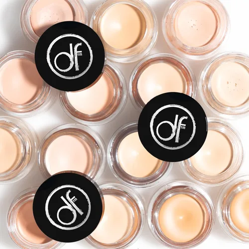 Miniatura 3 de Dermaflage Crema corrector impermeable (justo) – Corrector de cobertura completa, acabado mate para cara y cuerpo – Oculta ojeras, tatuajes y acné