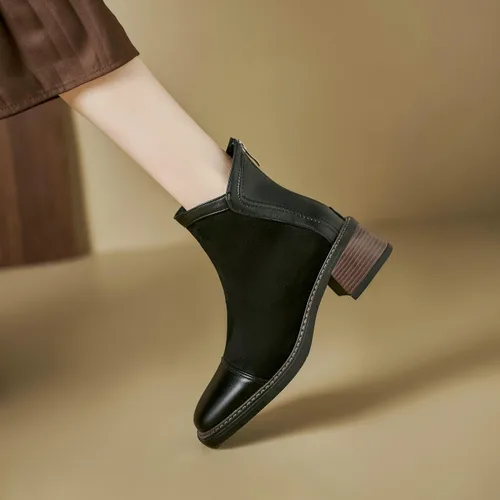 Miniatura 6 de UniqueStride Botas de tobillo vintage para mujer, punta cuadrada, tacón bajo, botas de moda de gamuza con tacón grueso
