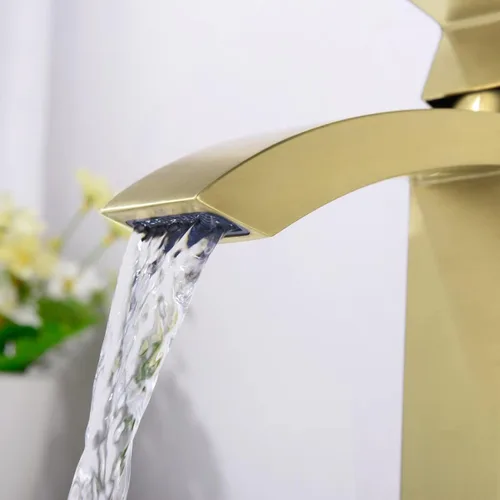 Miniatura 4 de TRUSTMI Grifo de baño de un solo orificio de latón cuadrado de cascada con placa de cubierta de 6 pulgadas y drenaje de desbordamiento, oro cepillado