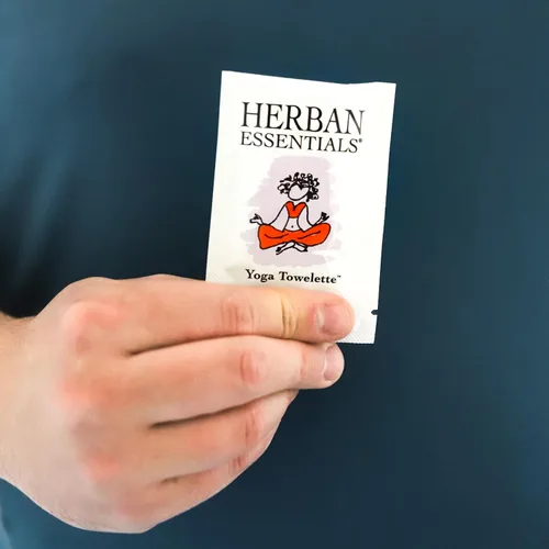 Miniatura 4 de Herban Essentials Toallitas para esterillas de yoga, aceite esencial de lavanda, toallitas húmedas envueltas individualmente para toallitas después