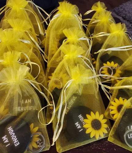 Miniatura 3 de Bolsas de Regalo de Organza 100 Unidades con Cordón 4x6 Pulgadas Amarillo para Baby Shower, Cumpleaños de Niña, Recuerdos de Fiesta, Boda, Despedida