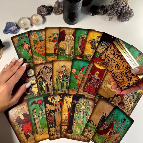 Miniatura 2 de CRAFTERIAN Baraja de cartas de tarot brillante, baraja de 78 cartas, tarot original para principiantes y expertos con libro guía y bolsa de regalo